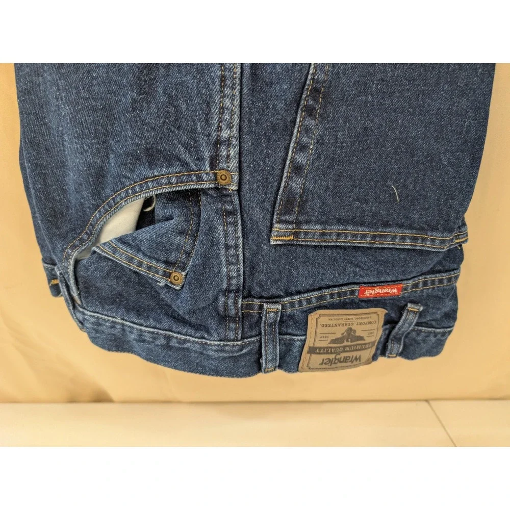 Wrangler Mens Jeans 38x30 Regular Fit Comfort Guaranteed Dark Wash Denim - Picture 2 of 5